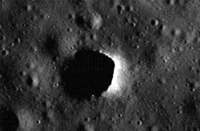 На Луне нашли места где температура как на Земле