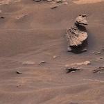 Марсоход нашел каменную утку на Марсе