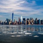 Нью-Йорк тонет под весом небоскребов