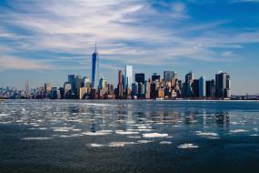Нью-Йорк тонет под весом небоскребов