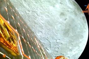 Индийская миссия Chandrayaan-3 успешно села на Луну