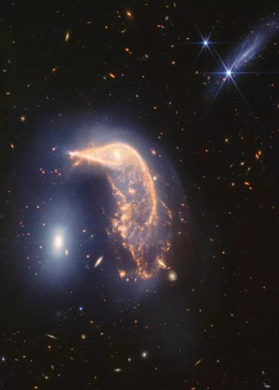 Arp 142.