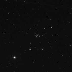 Астрономы обнаружили рекордно длинный приливной хвост у галактики NGC 3785