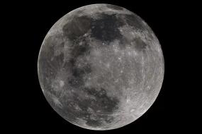 Разгадана тайна мощного магнитного поля древней Луны