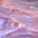 Фиолетовый Марс: южный полюс планеты заиграл новыми красками