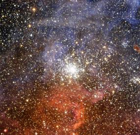 Звездное скопление NGC 2100