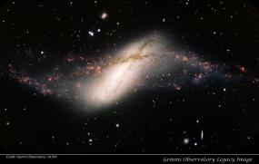 Галактика NGC 660