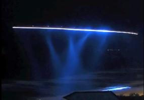 НЛО устраивают в Австралии световое шоу
