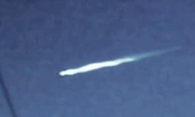 Аварийный НЛО выпускает плазменный шар - «орб»