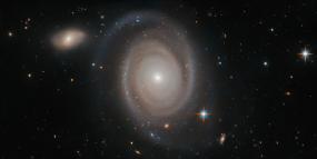 Галактика NGC 1706