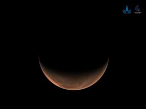 Марс, снятый зондом "Тяньвэнь-1"