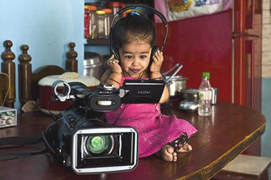 В Индии живет самая маленькая девочка